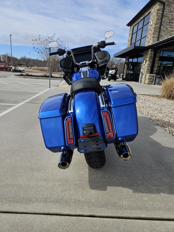 2025 Harley-Davidson Road Glide Blue Burst - Photo 6
