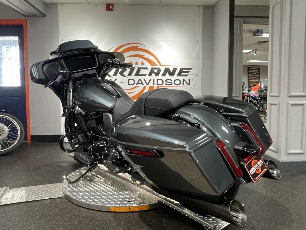 2025 Harley-Davidson Street Glide - Photo 6