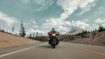 Is the 2025 Harley-Davidson® Street Glide® Ultra the Best Bike for Concord Cruising?