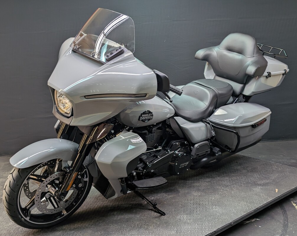 Harley-Davidson Street Glide Ultra 2025 FLHXU Billiard Gray - Photo 4