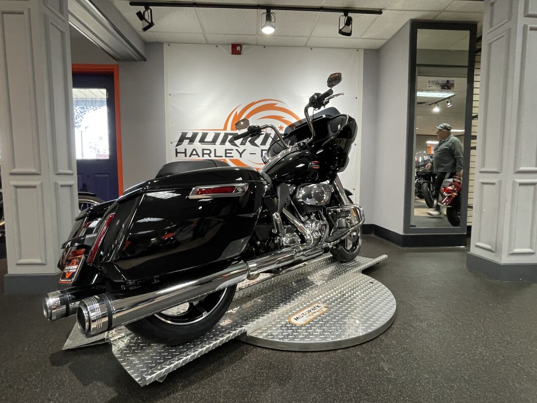 2025 Harley-Davidson Road Glide - Photo 8