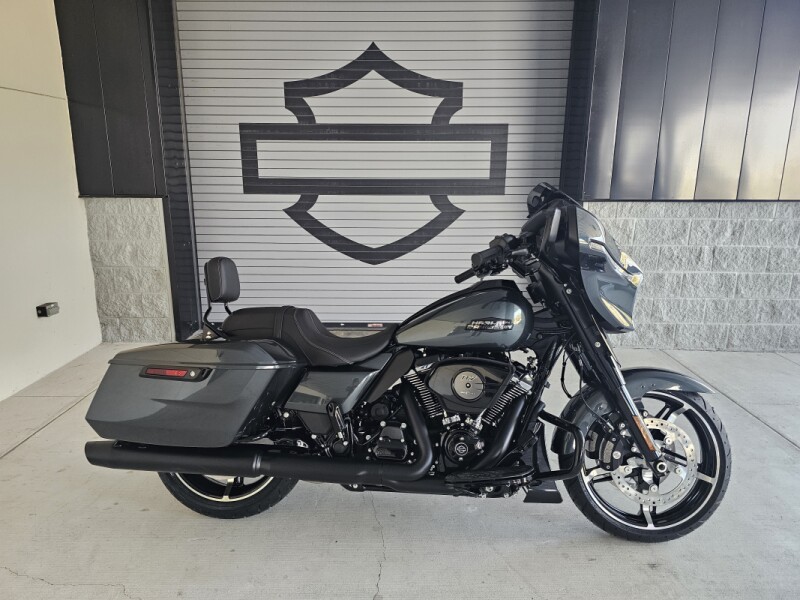 2025 Harley-Davidson<sup>®</sup> Street Glide®