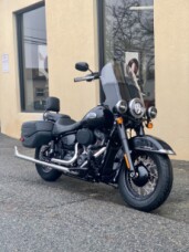 2024 Harley-Davidson<sup>®</sup> Heritage Classic FLHCS thumb 2