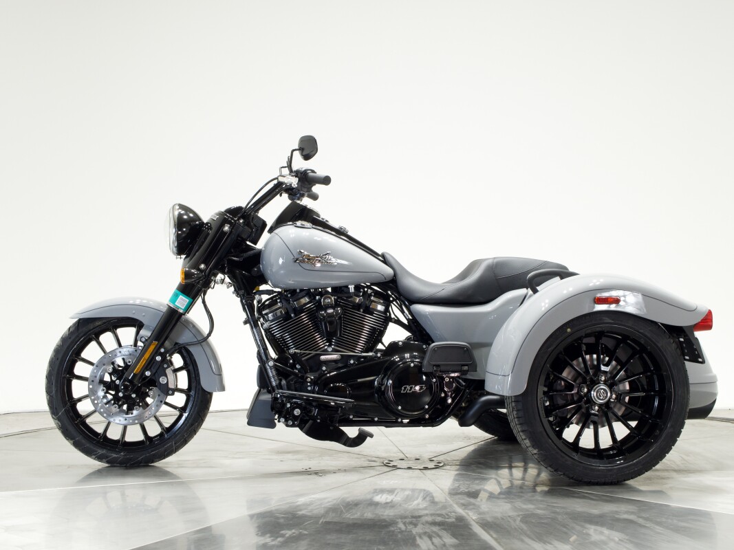 2025 Harley-Davidson FLRT Freewheeler in Billiard Gray - Photo 7