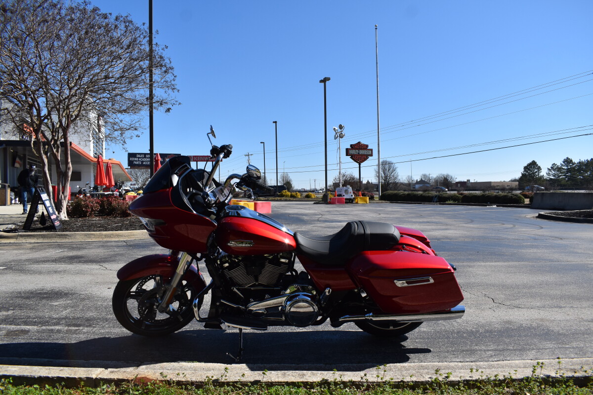 FLTRX 2025 Road Glide - Photo 7