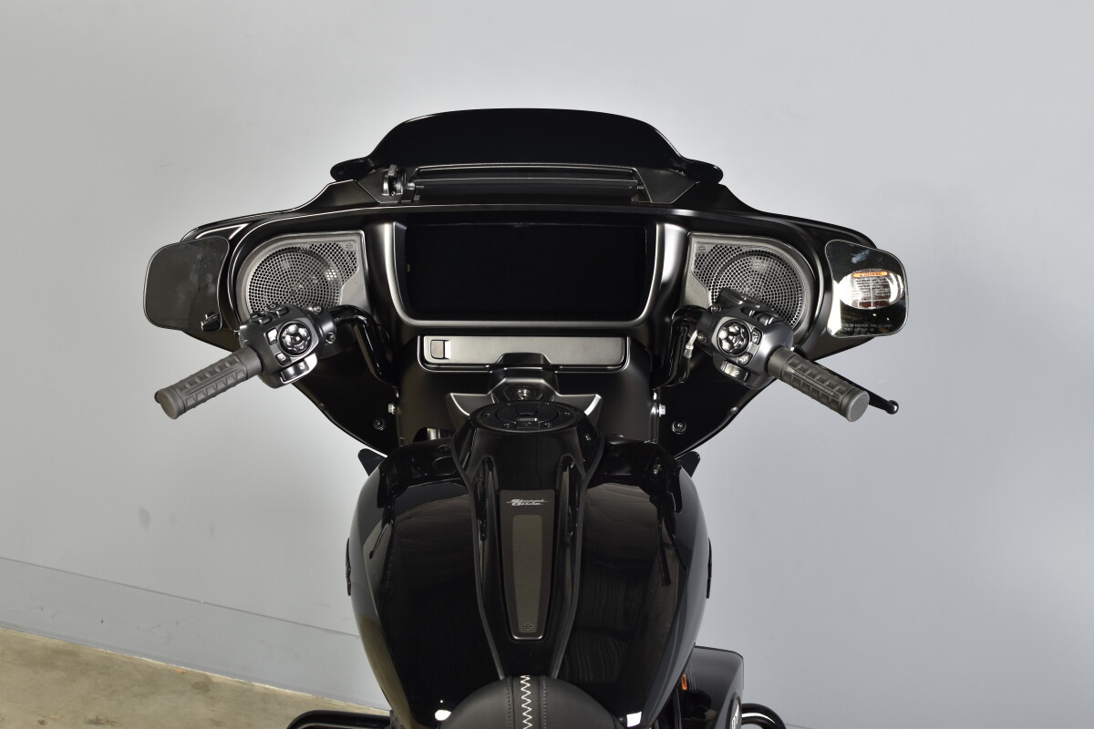 2025 Harley-Davidson Street Glide FLHX - Photo 8