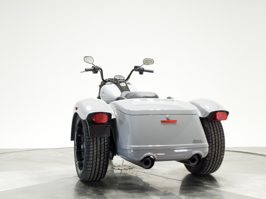2025 Harley-Davidson FLRT Freewheeler in Billiard Gray - Photo 10