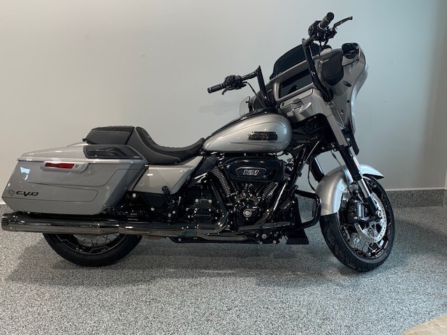 Harley-Davidson CVO Street Glide 2023