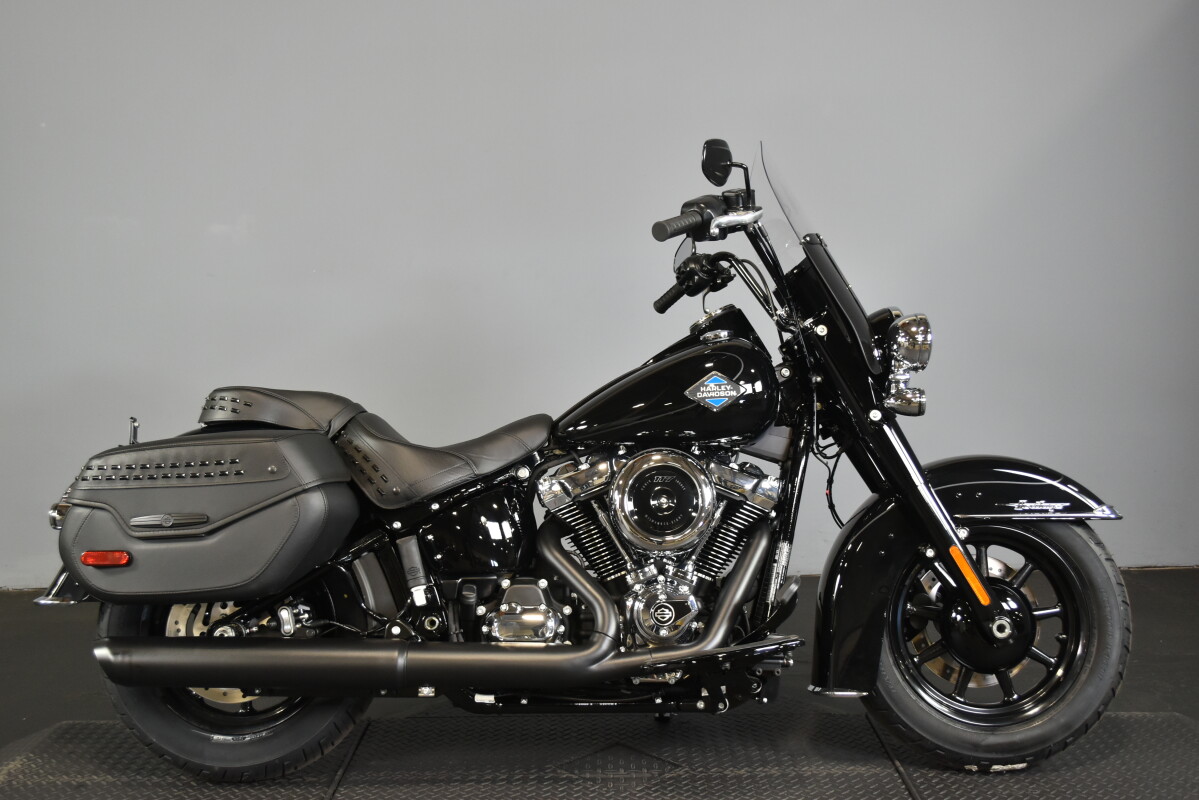 2025 Harley-Davidson Heritage Classic FLHC