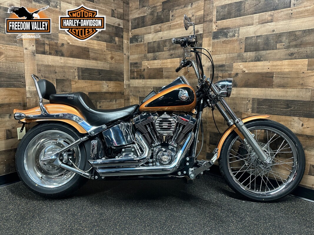 2008 Harley-Davidson® Softail® Custom 105th Anniversary 2008 Harley-Davidson® Softail® Custom 105th Anniversary