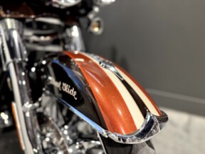 2011 Harley-Davidson® CVO™ Street Glide®</sup> Autumn Haze and Antique Gu thumb 2