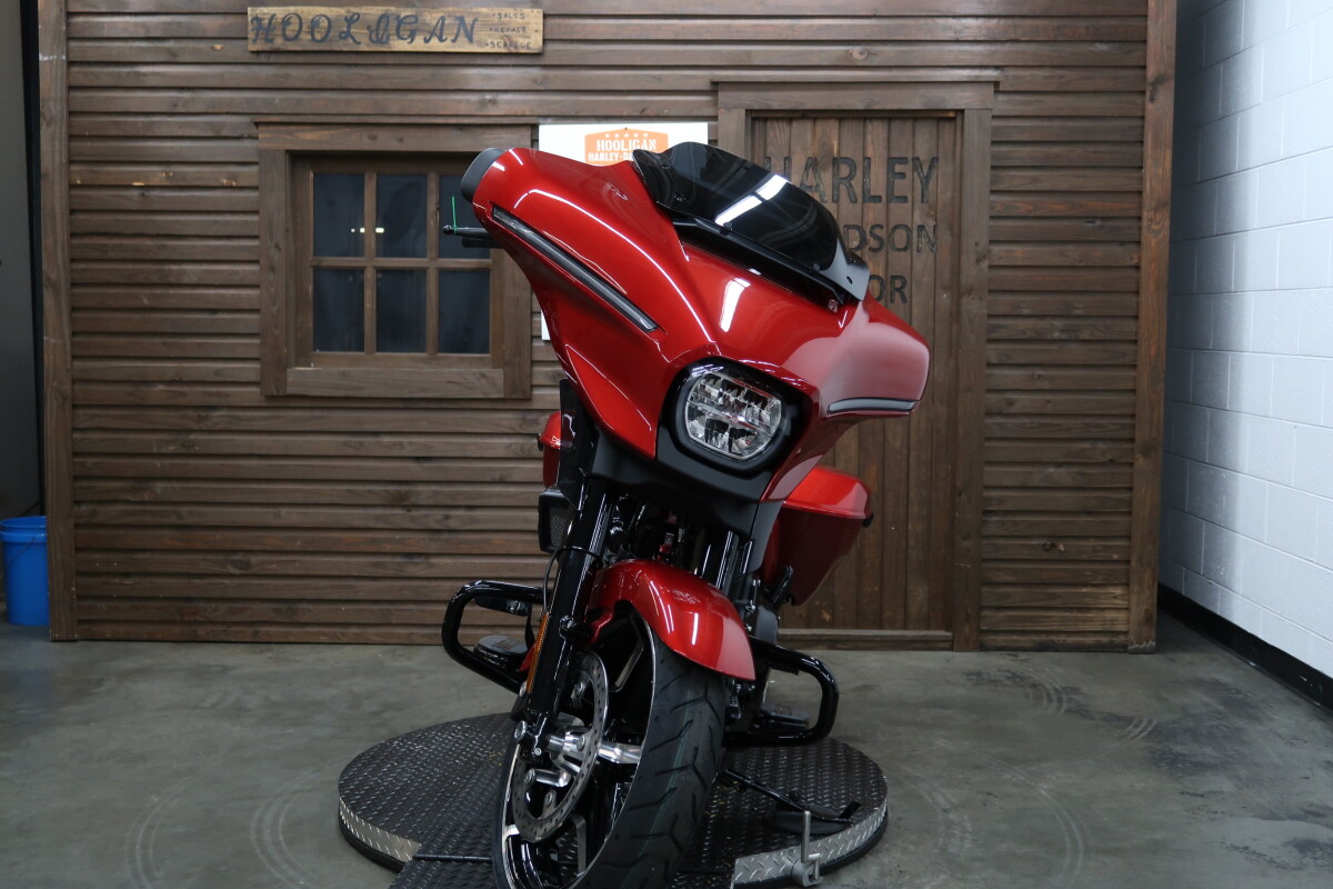 2025 Harley-Davidson Street Glide BRILLIANT RED - Photo 7