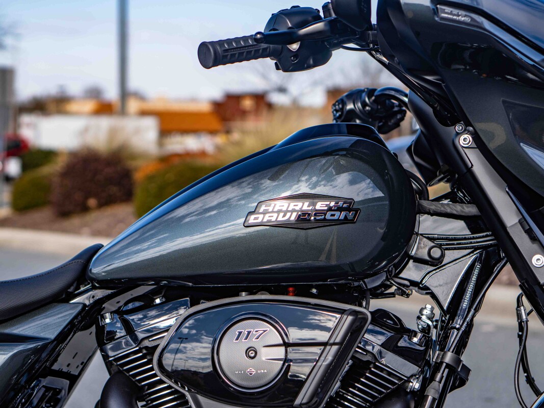 FLHX 2025 Street Glide - Photo 10