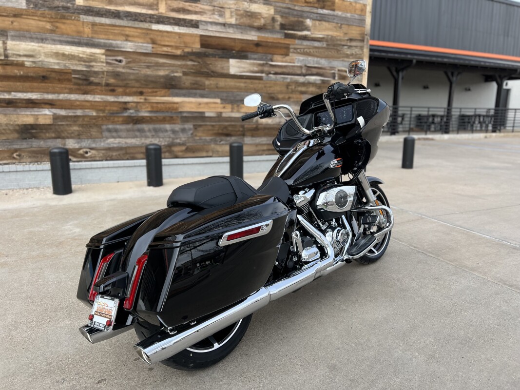2025 Harley-Davidson Road Glide Black - Photo 9