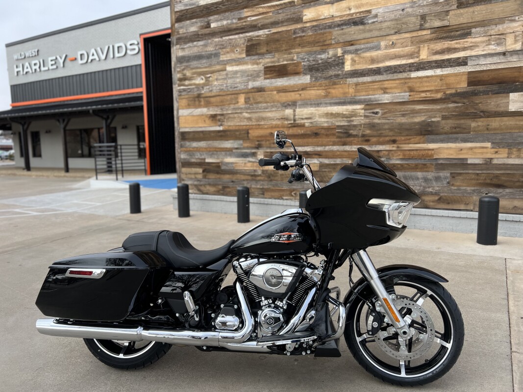 2025 Harley-Davidson Road Glide Black