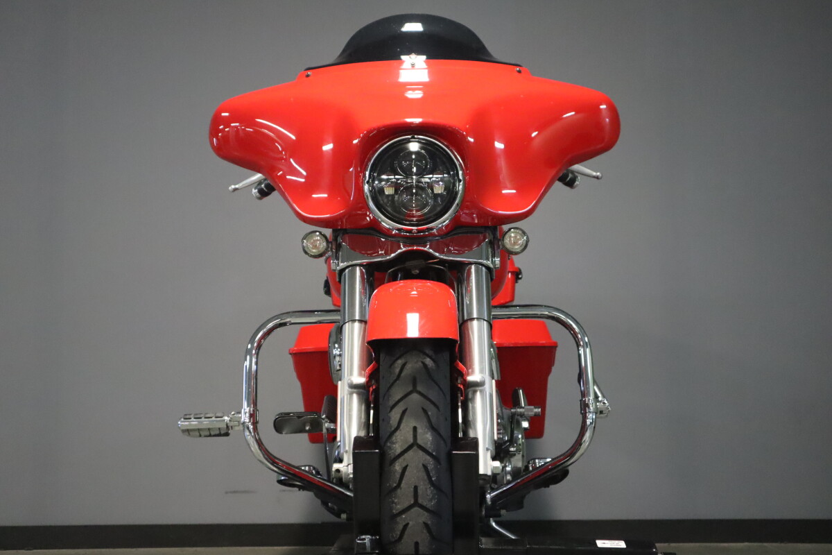 2010 Harley-Davidson Street Glide FLHX - Photo 3