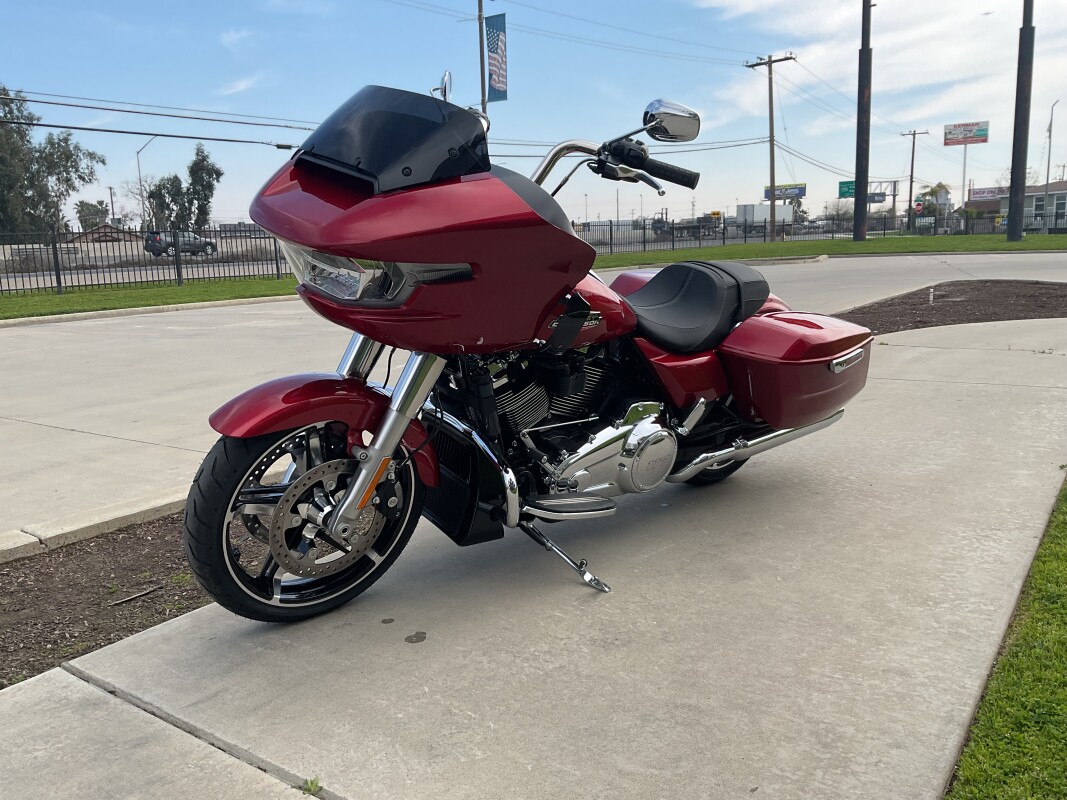 FLTRX 2025 Road Glide - Photo 6