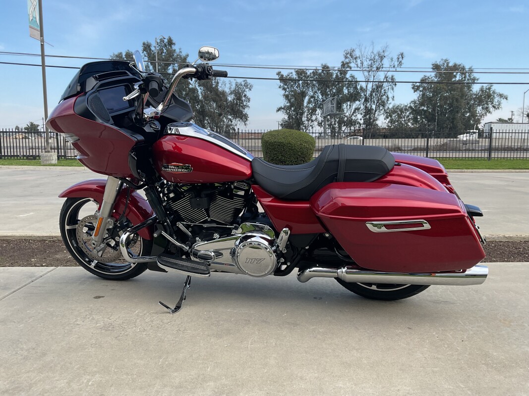 FLTRX 2025 Road Glide - Photo 5