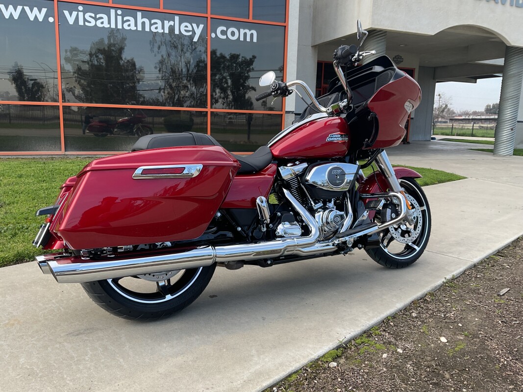 FLTRX 2025 Road Glide - Photo 2