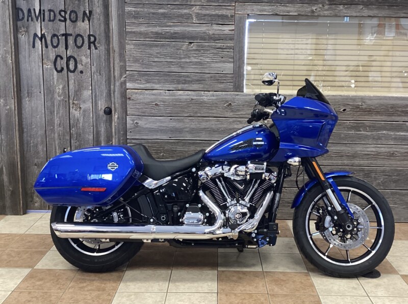 2025 Harley-Davidson<sup>®</sup> Low Rider<sup>®</sup> ST Blue Burst