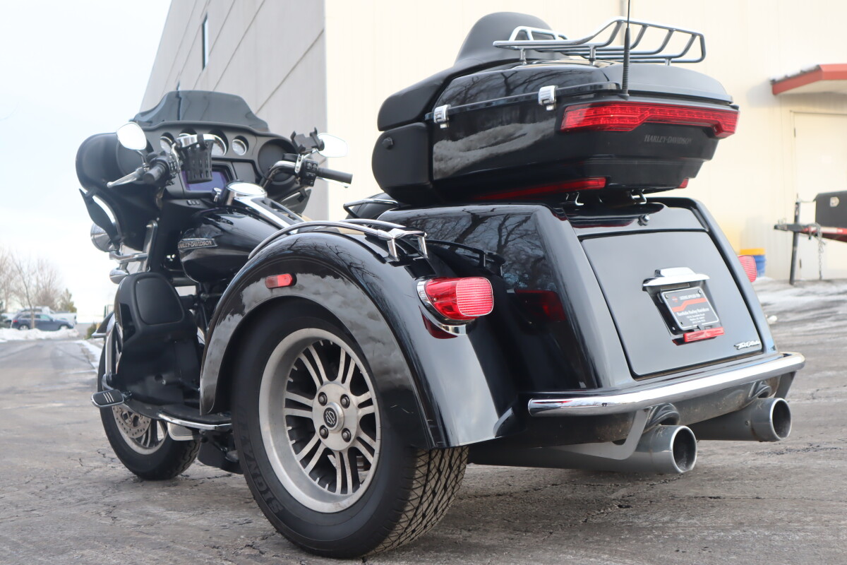 2019 Harley-Davidson Tri Glide Ultra FLHTCUTG - Photo 6