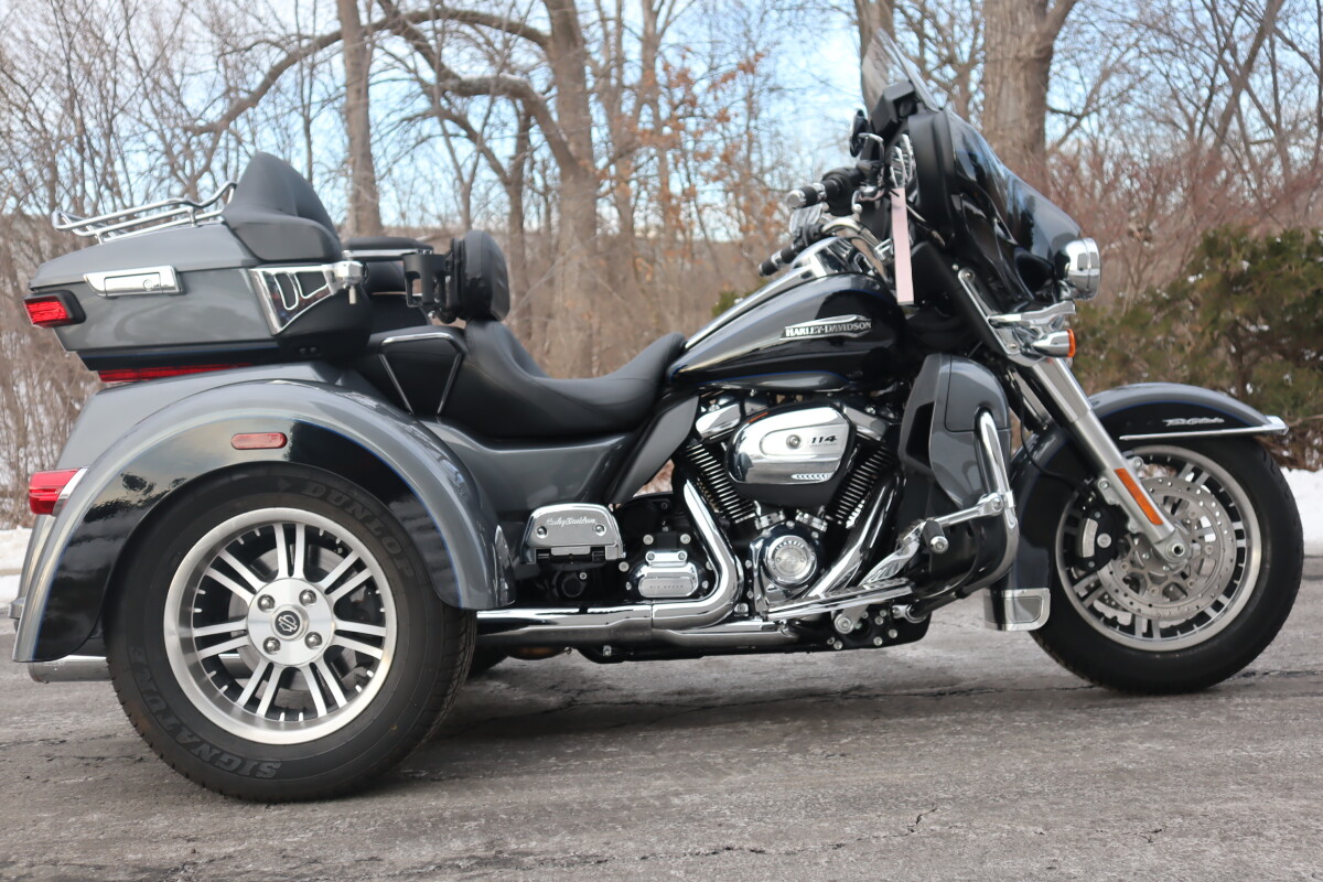 2021 Harley-Davidson Tri Glide Ultra FLHTCUTG
