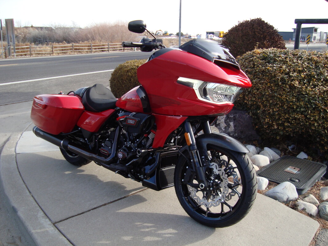 2025 Harley-Davidson CVO Road Glide ST Rally Red - Photo 4