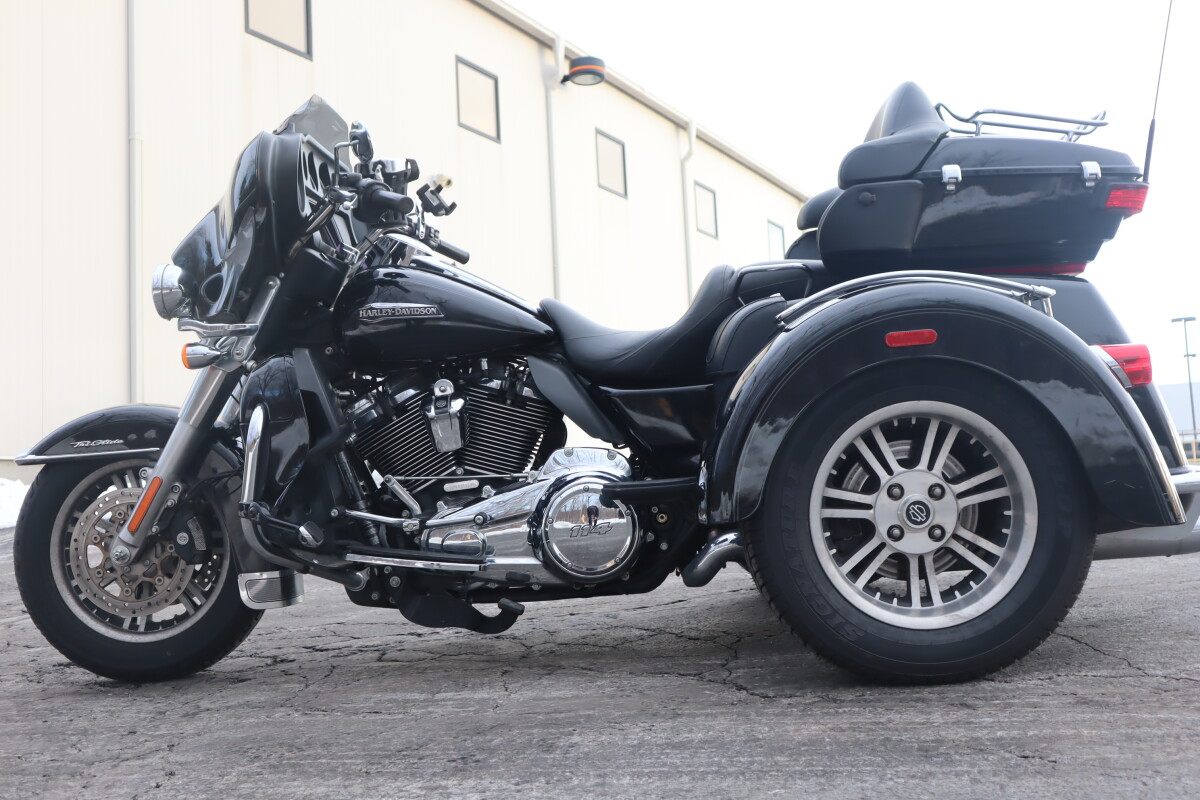 2019 Harley-Davidson Tri Glide Ultra FLHTCUTG - Photo 4