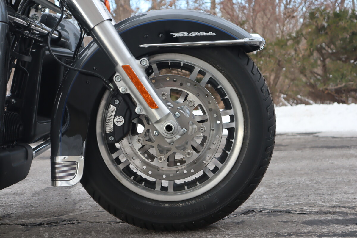 2021 Harley-Davidson Tri Glide Ultra FLHTCUTG - Photo 8