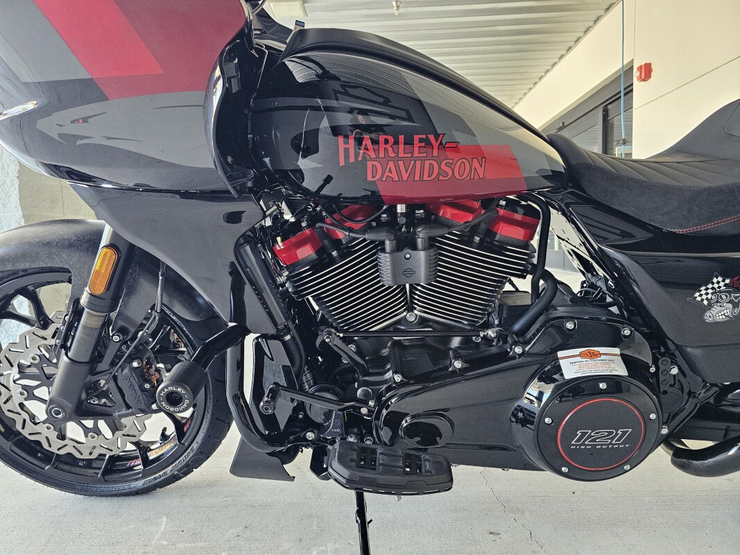 2025 Harley-Davidson CVO Road Glide ST - Photo 9