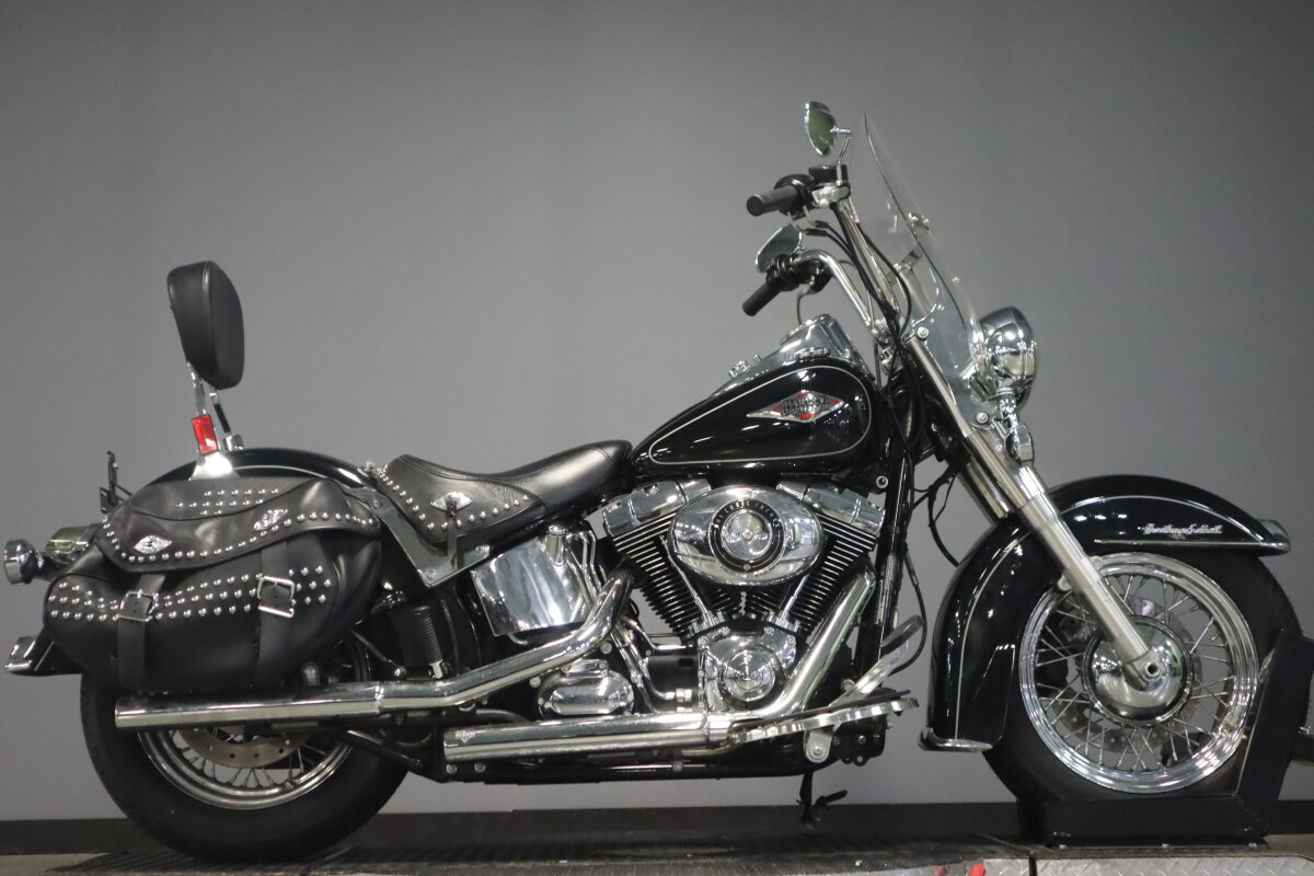 2015 Harley-Davidson Heritage Softail Classic FLSTC