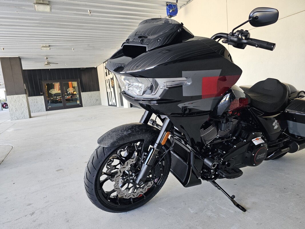2025 Harley-Davidson CVO Road Glide ST - Photo 7