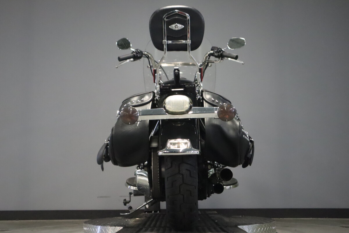 2015 Harley-Davidson Heritage Softail Classic FLSTC - Photo 7