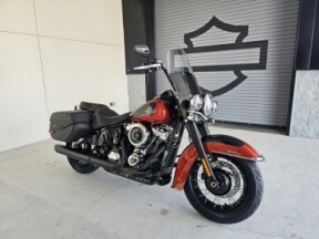 2025 Harley-Davidson<sup>®</sup> Heritage Classic thumb 2