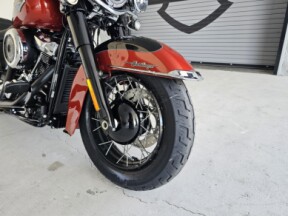2025 Harley-Davidson<sup>®</sup> Heritage Classic thumb 1