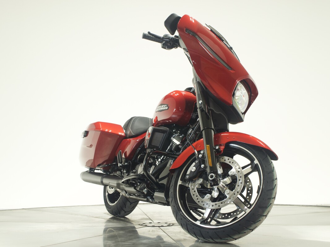 2025 Harley-Davidson FLHX Street Glide in Brilliant Red - Photo 3