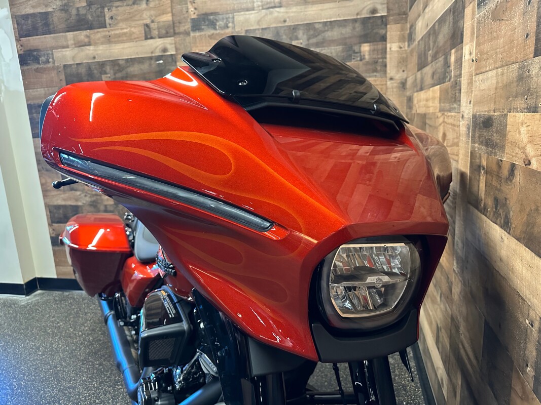 2025 Harley-Davidson Street Glide Whiskey Firestorm - Black Finish FLHX - Photo 4