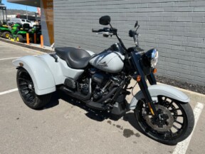 2024 FLRT Freewheeler Trike 114ci thumb 3