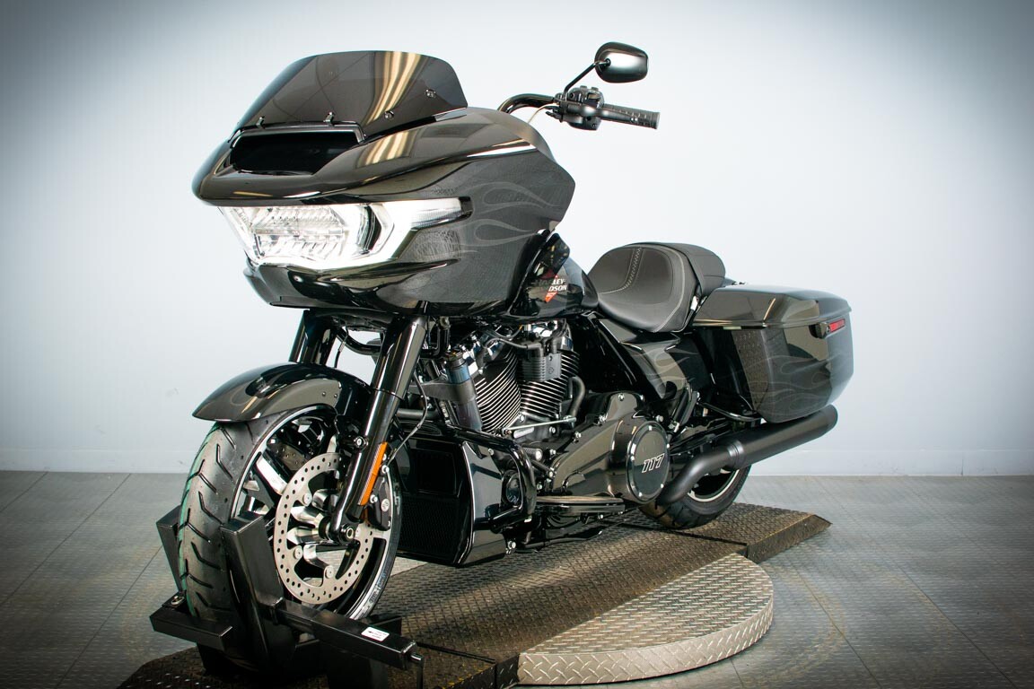 2025 Harley-Davidson Road Glide FLTRX - Photo 4