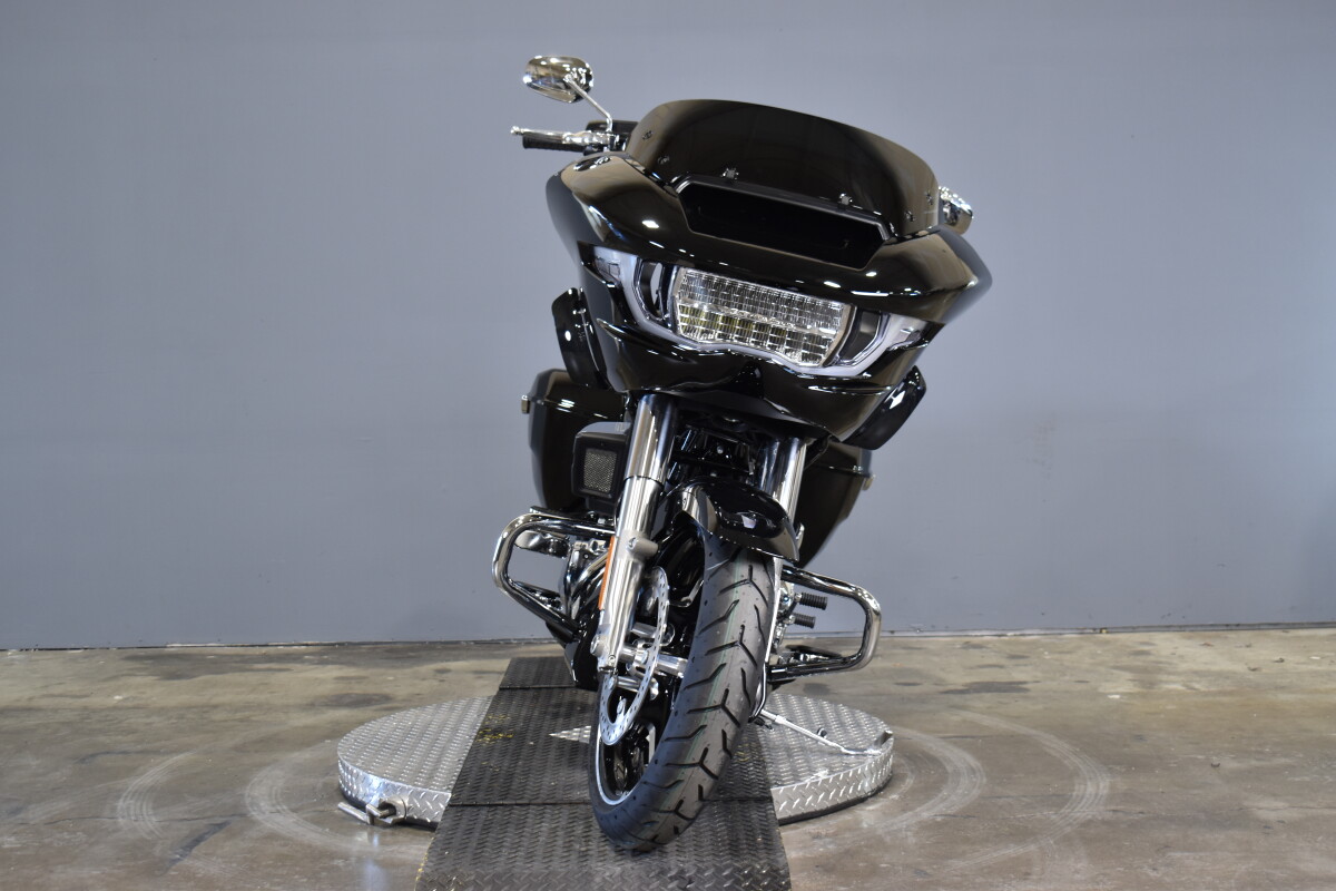 2025 Harley-Davidson® Road Glide™ FLTRX, photo 18