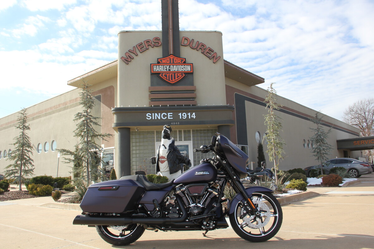 2025 Harley-Davidson Street Glide Purple Abyss Denim - Black Finish