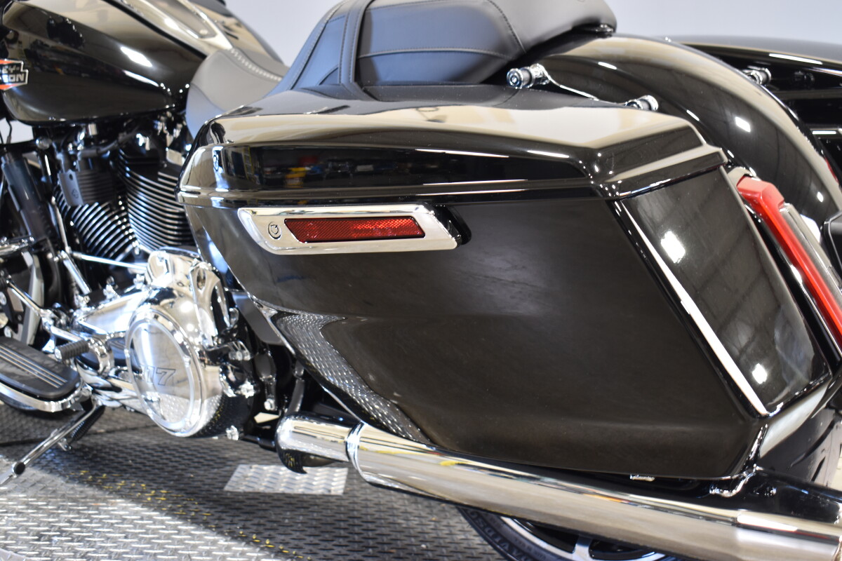 2025 Harley-Davidson® Road Glide™ FLTRX, photo 13