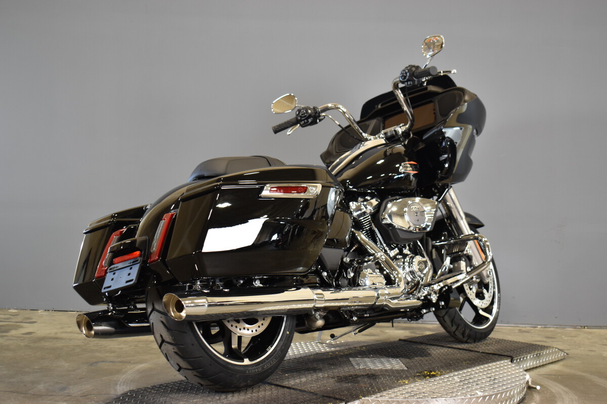 2025 Harley-Davidson® Road Glide™ FLTRX, photo 6