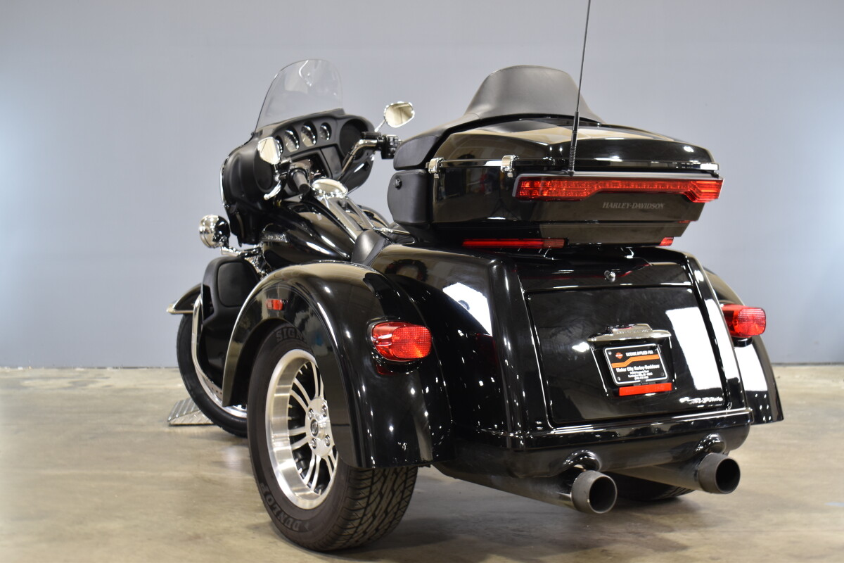 2020 Harley-Davidson Tri Glide Ultra FLHTCUTG - Photo 6