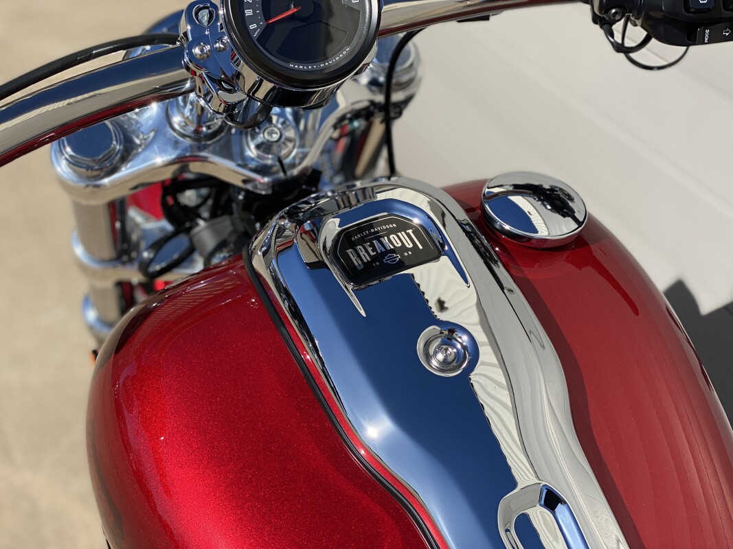2025 Harley-Davidson Breakout Brilliant Red - Photo 9