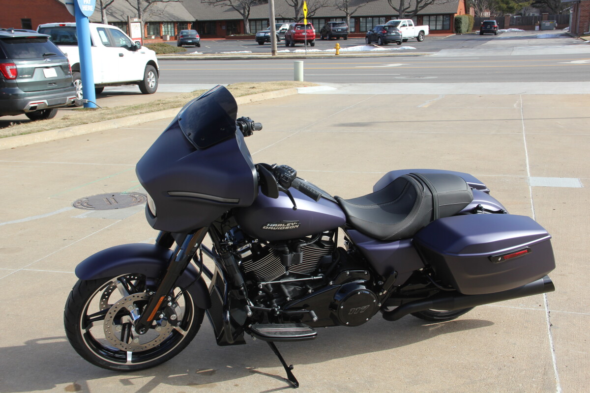 2025 Harley-Davidson Street Glide Purple Abyss Denim - Black Finish - Photo 6