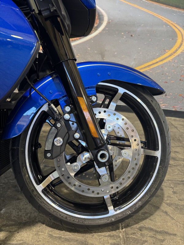 2025 Harley-Davidson Street Glide Ultra - Photo 6