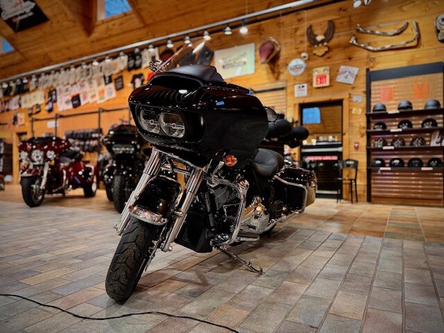 2024 Police Road Glide Vivid Black - Photo 5