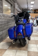 2025 Harley-Davidson<sup>®</sup> Road Glide® Blue Burst thumb 2