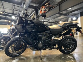 2025 Harley-Davidson<sup>®</sup> Pan America® 1250 Special Vivid Black w/Laced Wheels thumb 1